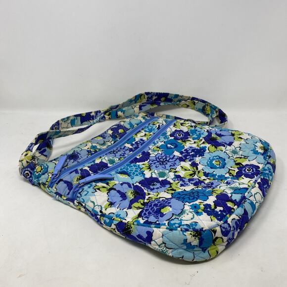 Vera Bradley Triple Zip Hipster Crossbody Bag Blueberry Blooms. - Picture 3 of 6